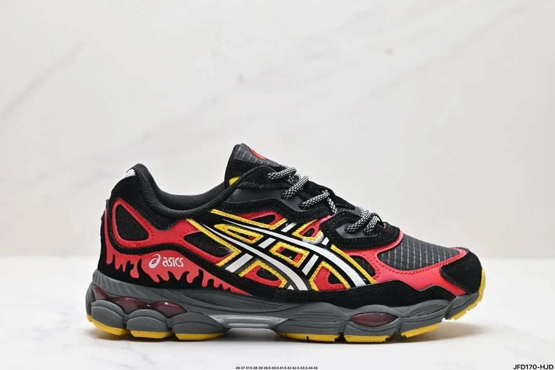 Asics Gel-Kayano 14 Black Athletic Trainers — Photo 5
