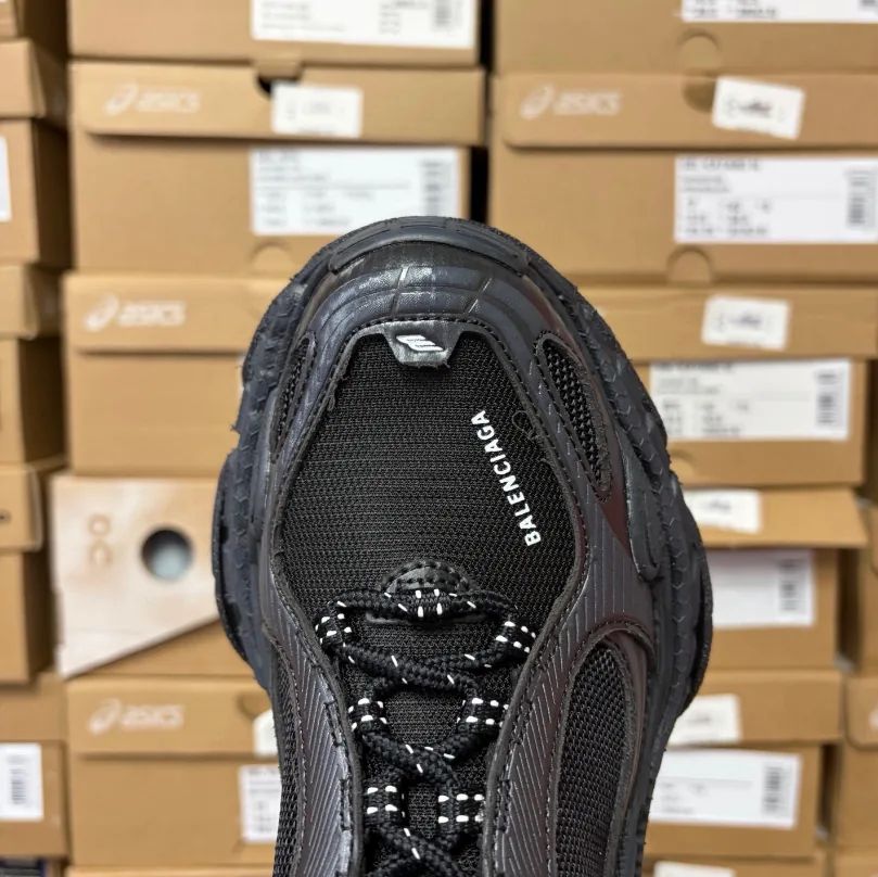 Balenciaga Triple S 2.0 — Photo 3