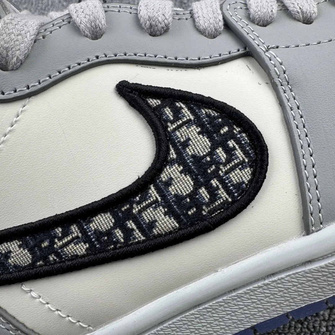Dior Air Jordan 1 OG — photo 8