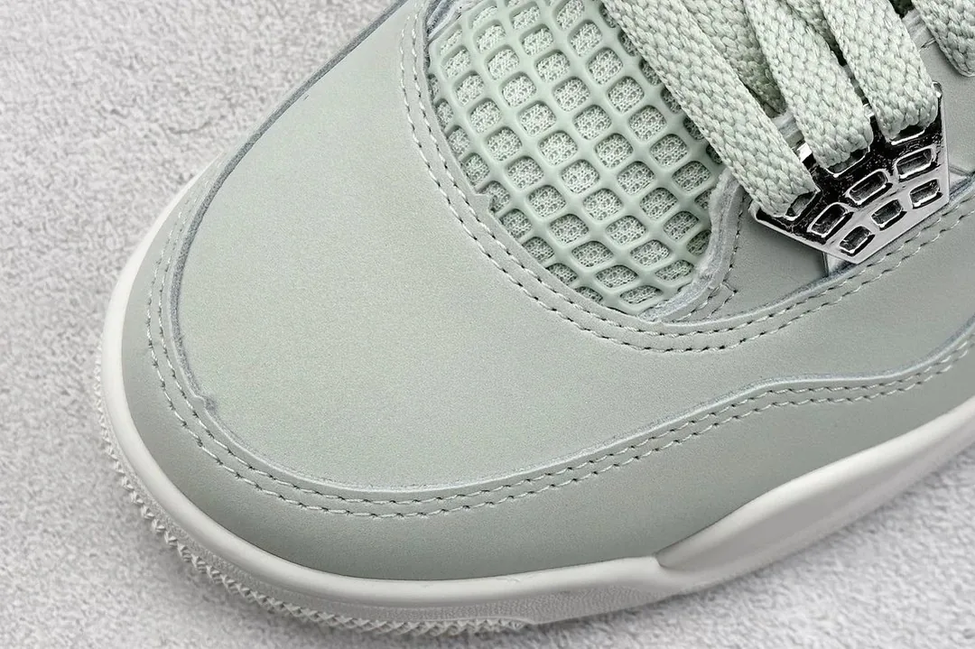 Air Jordan 4 Seafoam — photo 7