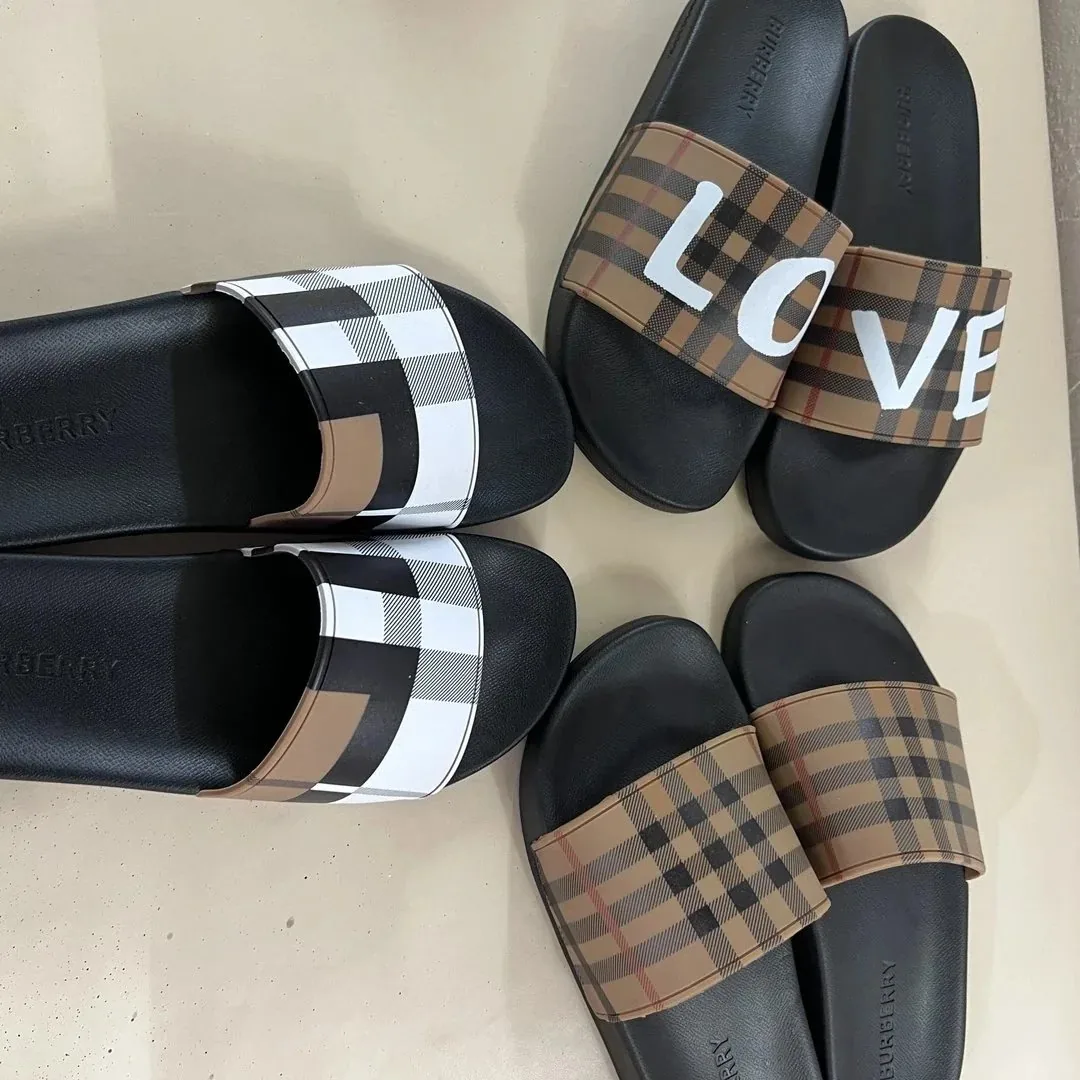 Balenciaga Logo Rubber Pool Slide Sandal — QC