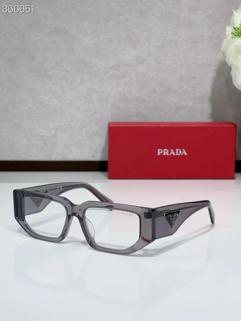 Prada Sunglasses PR09ZS — Photo 2