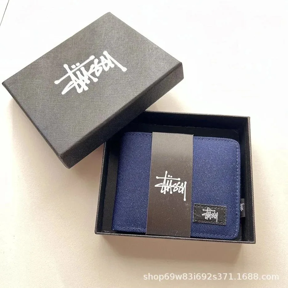 Bifold Card Wallet — Photo 15