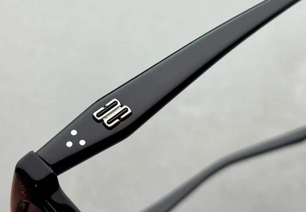 Nubo Sunglasses — QC