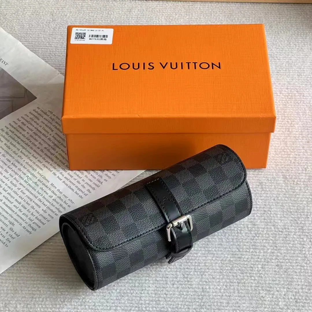 Louis Vuitton Watch Case — photo 11