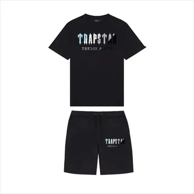 Short-Sleeve And Shorts Set — photo 2