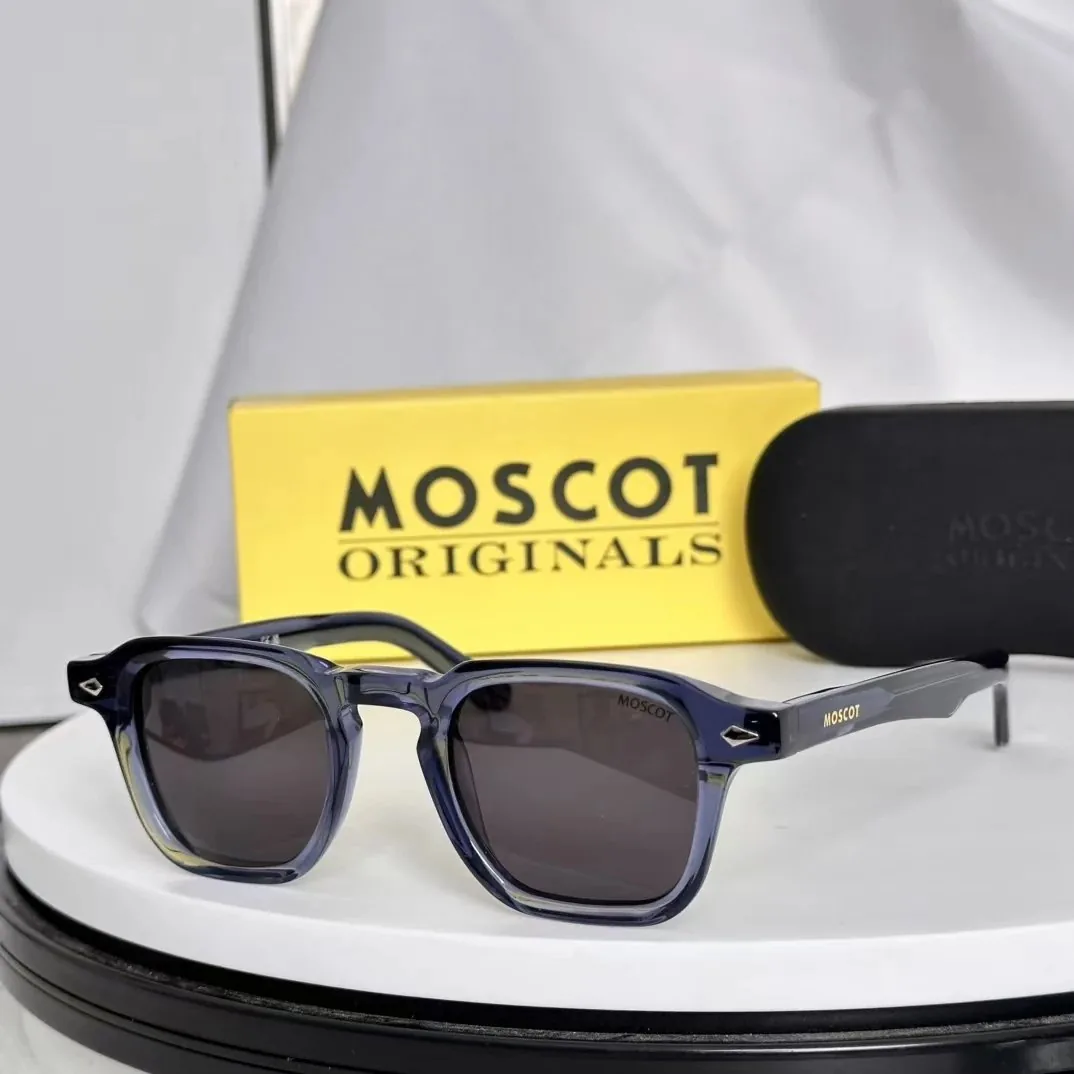 Moschino Accessory