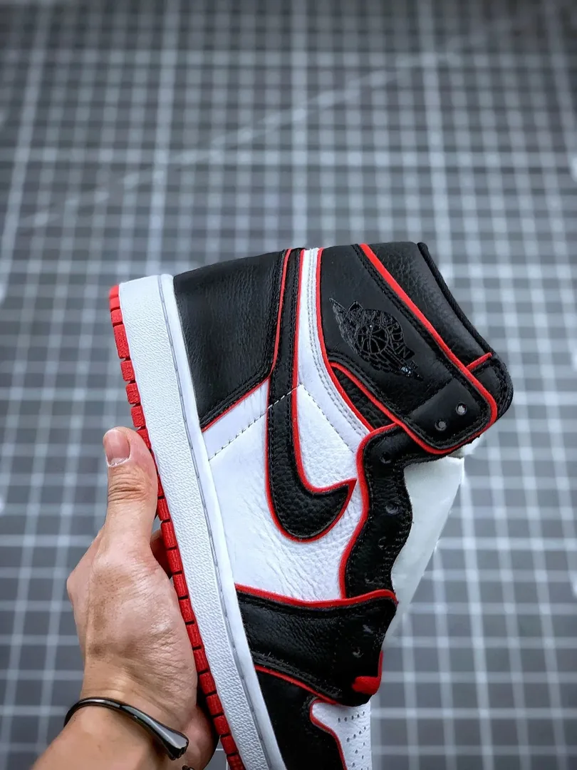 Air Jordan 1 High Infrared Leather — Photo 9