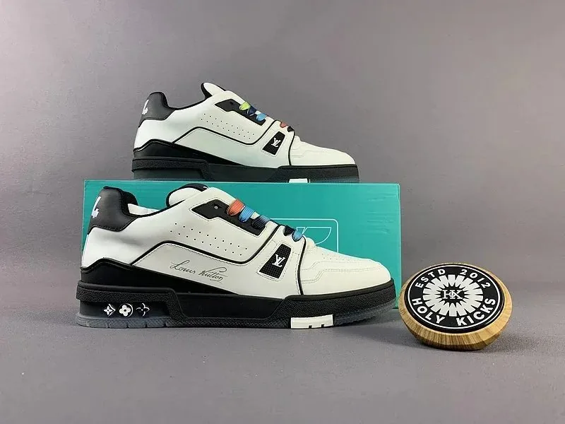 Louis Vuitton LV Trainer White Daily Trainers — Photo 9