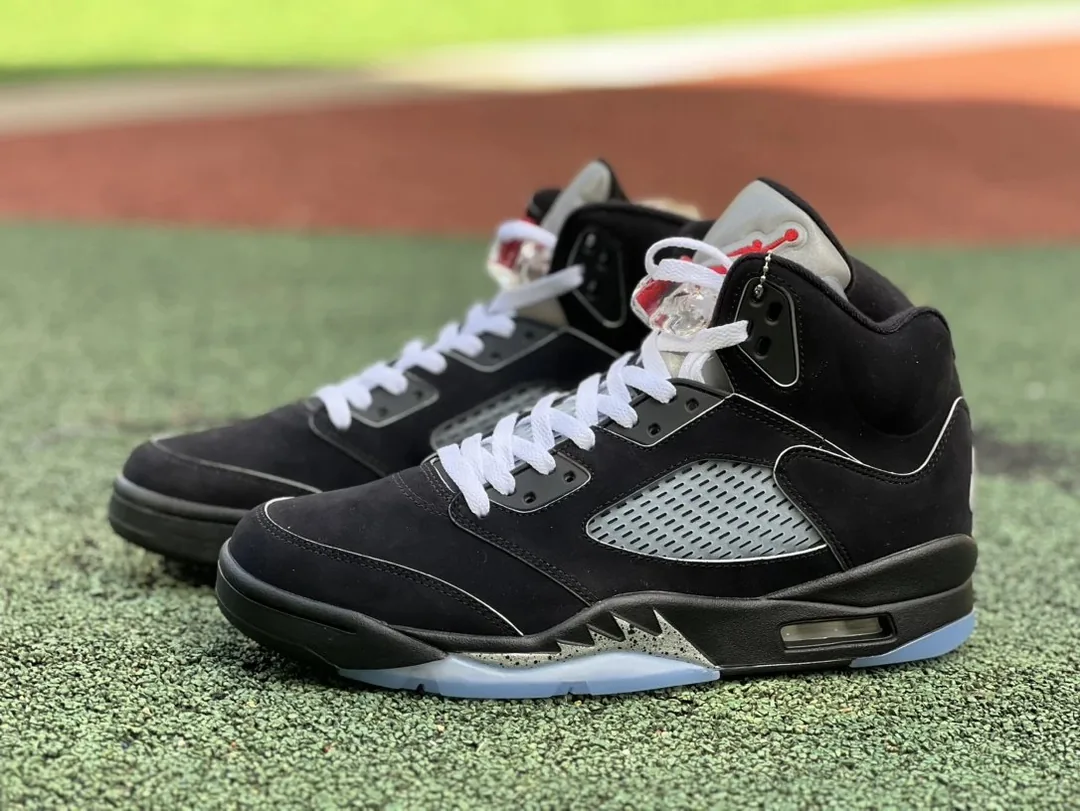 Air Jordan 5 Black White