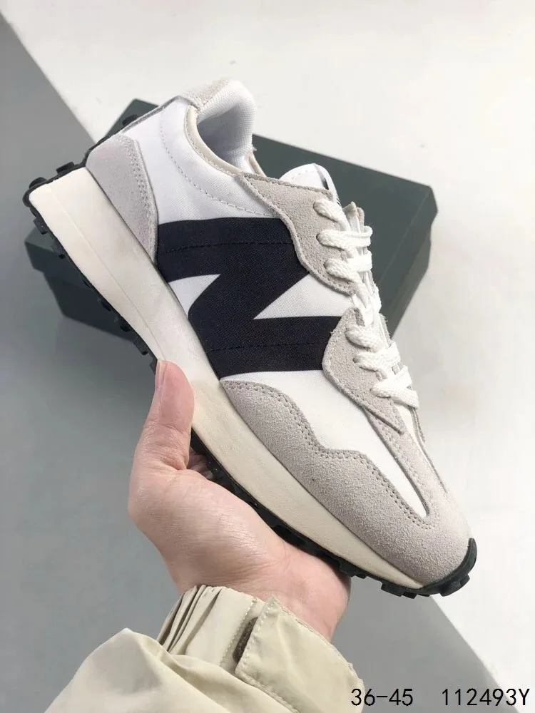 New Balance 327 Black Chunky — Photo 7