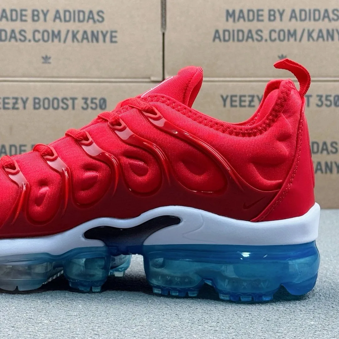 Nike Air VaporMax Plus Running Shoes — Photo 10