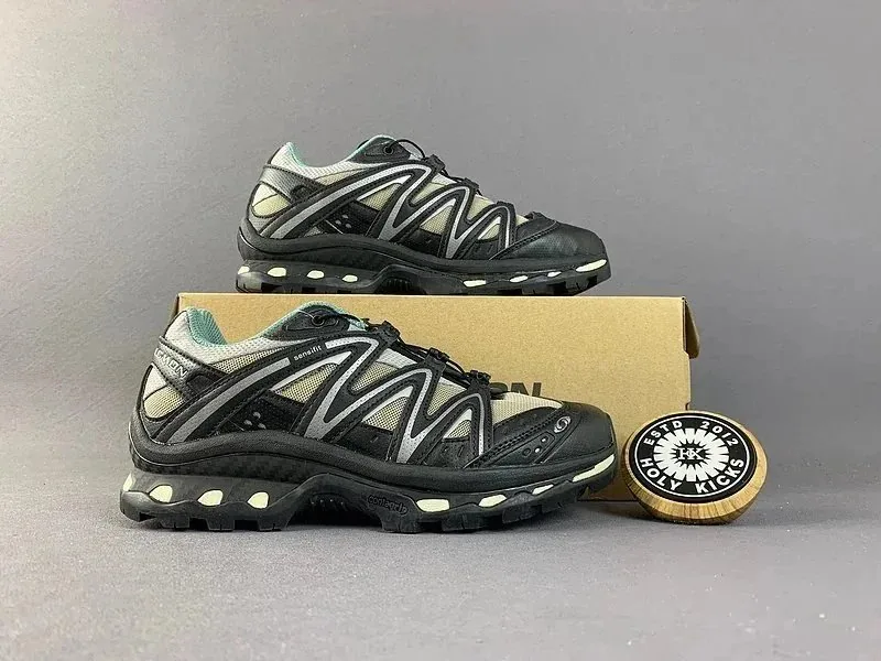 Salomon XT-6 Brown Lace-Up Trainers — Photo 6
