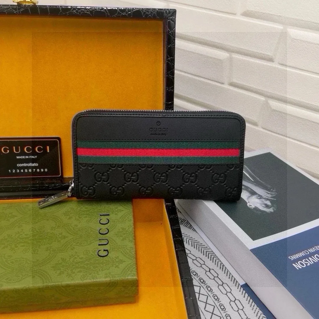 Gucci Leather Wallet — photo 10