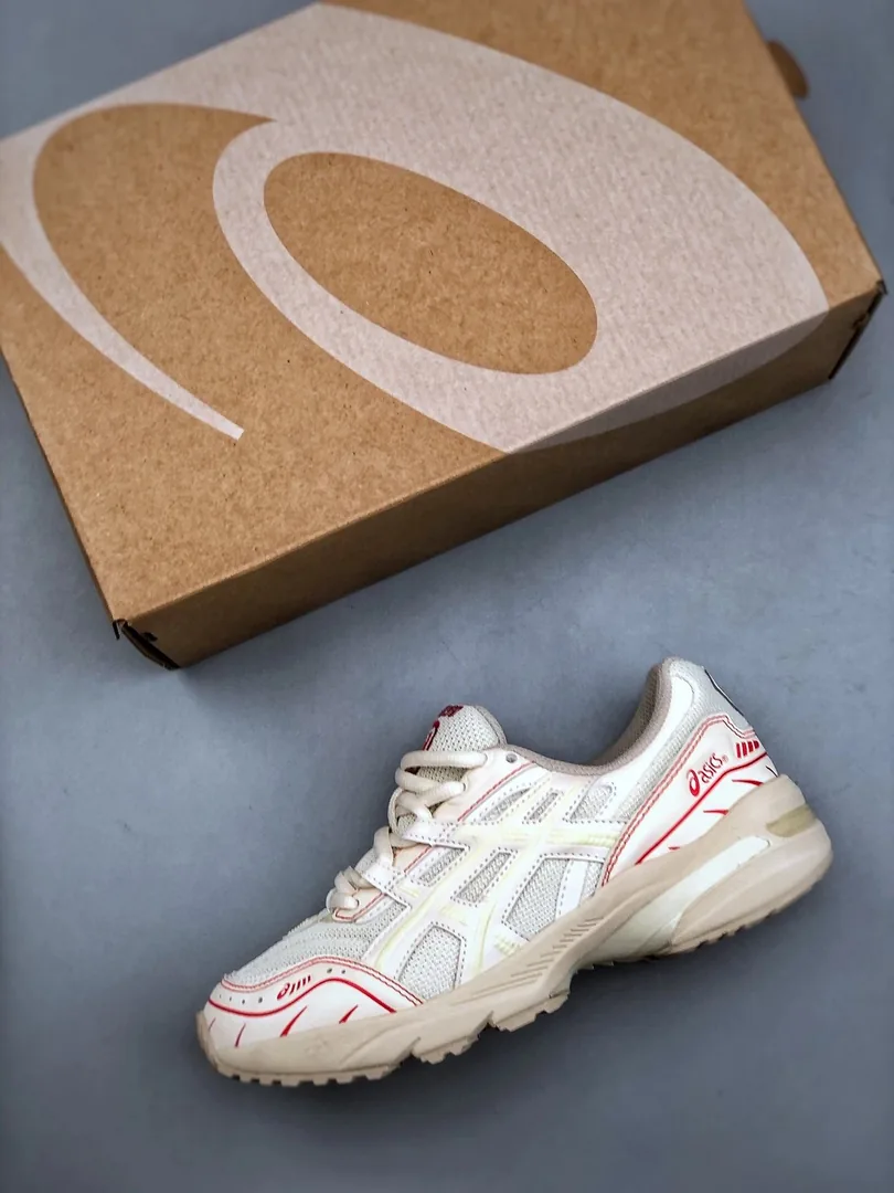 Asics Tiger Gel-1090 Retro Sneakers — Photo 6