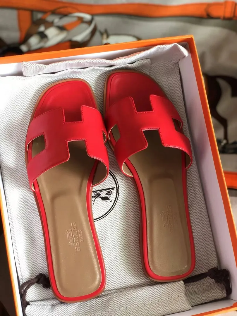 Hermes Slides — Photo 14