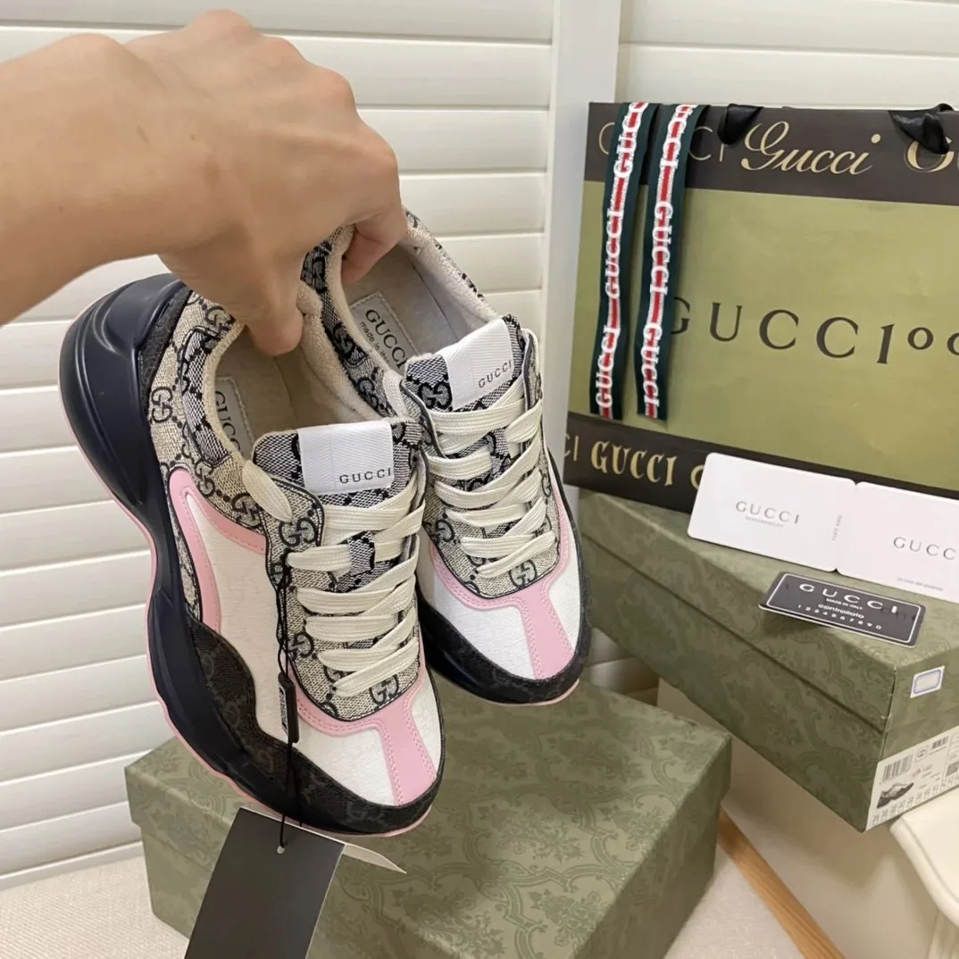 Gucci Run Rhyton White Print Dad Sneakers — Photo 3