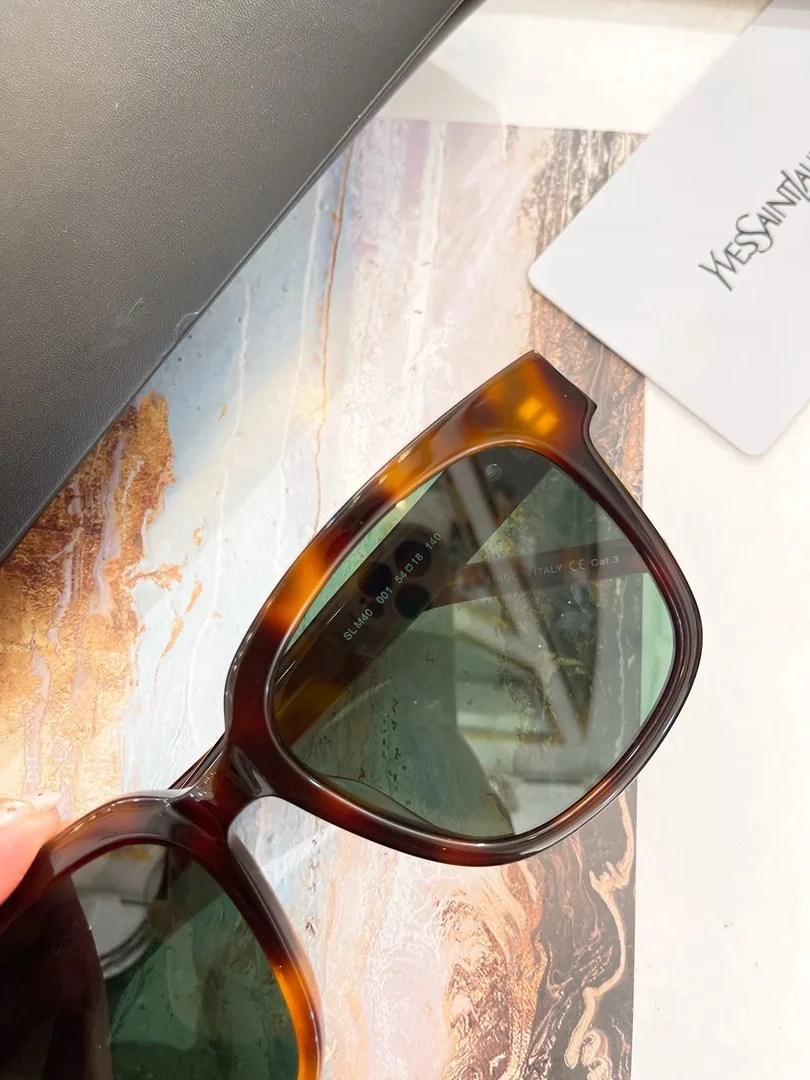 Saint Laurent SL M40 Sunglasses — photo 9