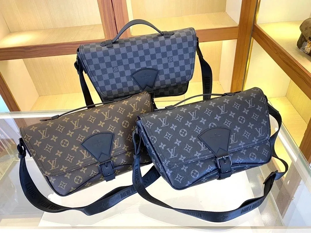 Retro Crossbody Waist Bag — Photo 2