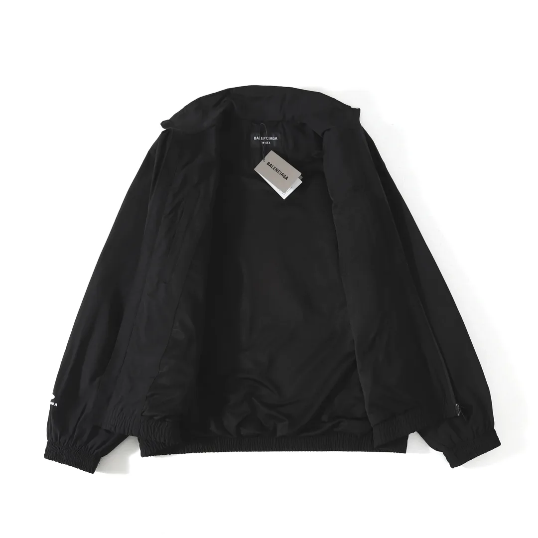Jacket And Tee Set — Photo 7