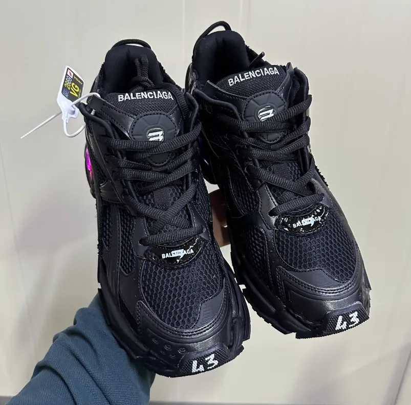 Balenciaga Runner LED Light-Up Sneakers — photo 2