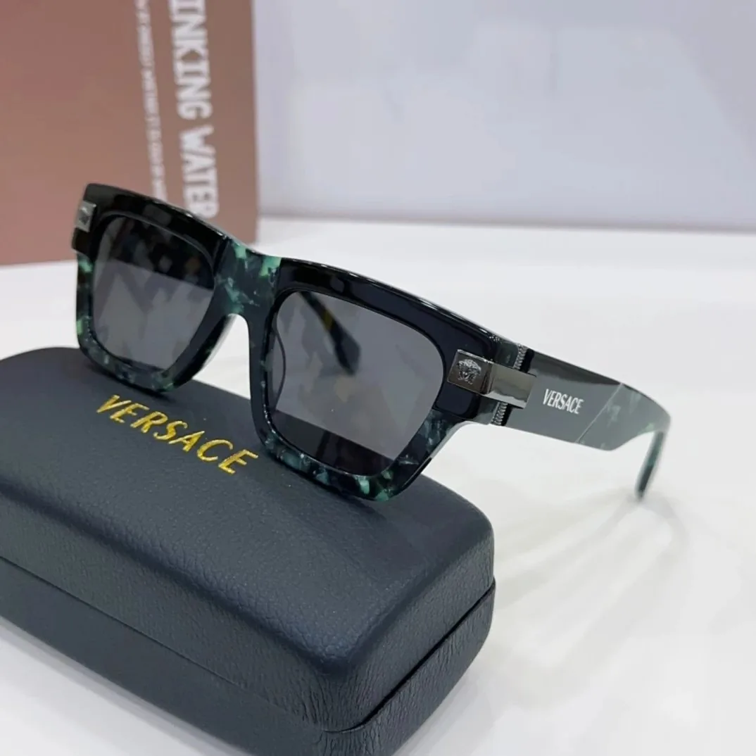 Versace Logo Square Sunglasses Black — Photo 15