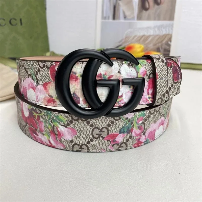 Gucci GG Buckle Leather Belt — Photo 12