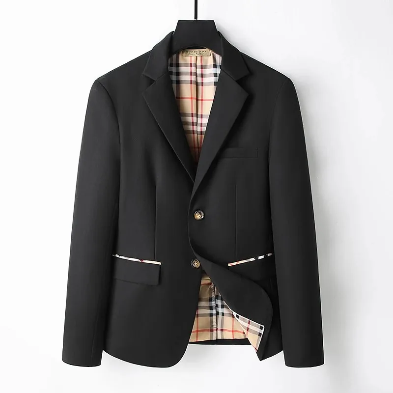 Men's Classic Tailored Suit — photo 2