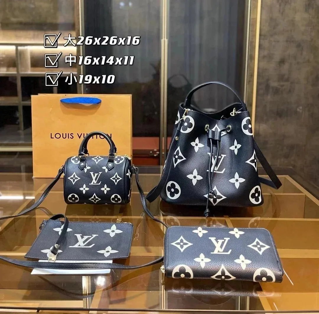 Louis Vuitton Monogram Tote Wallet Set Collection — Photo 9