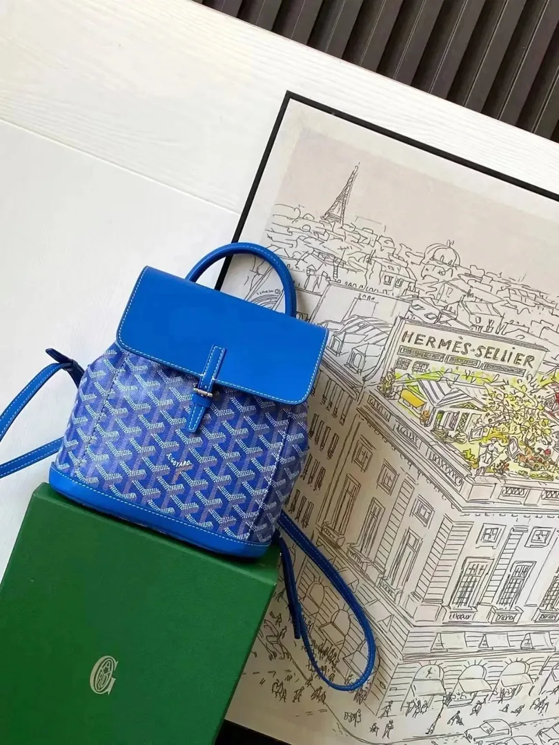Tote Travel Backpack — Photo 11