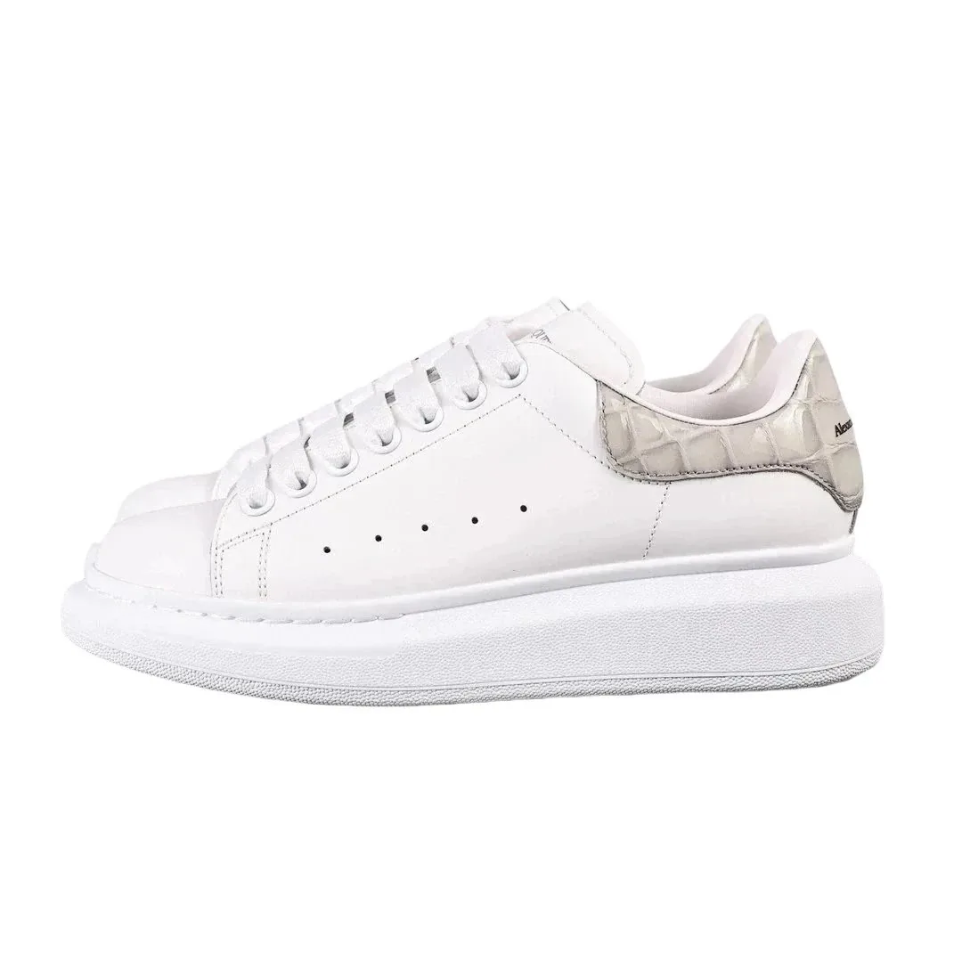 Alexander McQueen Oversized Sneaker Sneakers — photo 6