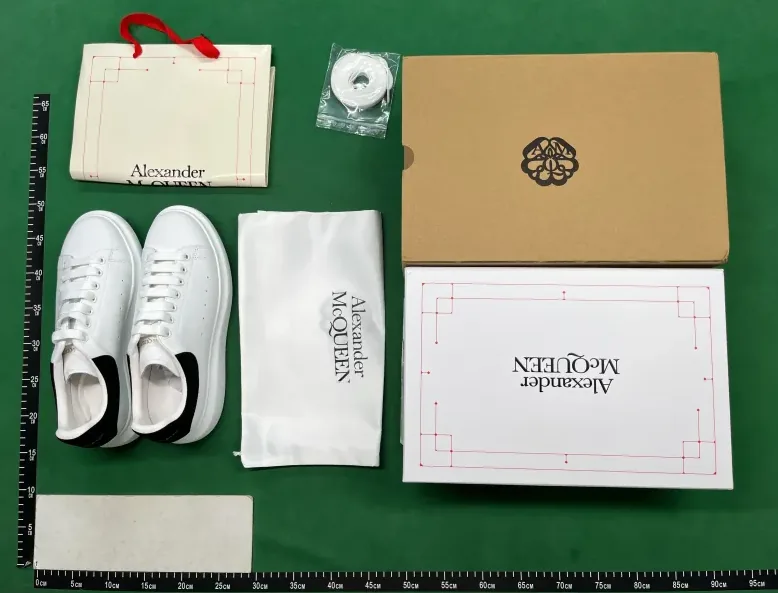 Alexander McQueen Oversized Sneaker White Black Platform Sneakers — Photo 11
