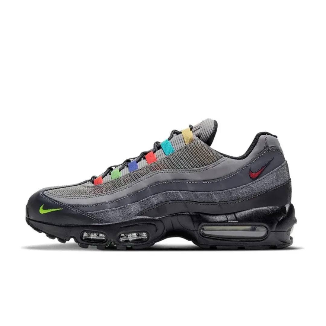 Nike Air Max 95 Green Sneakers — QC