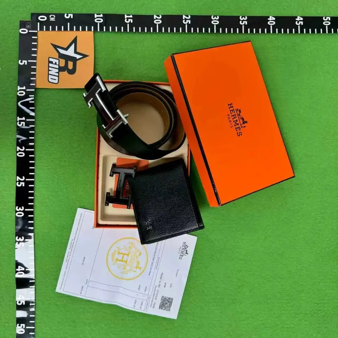 Leather Belt And Wallet Set — Photo 5