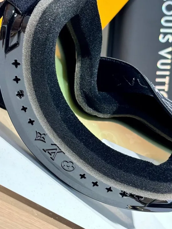 Snow Goggles — QC
