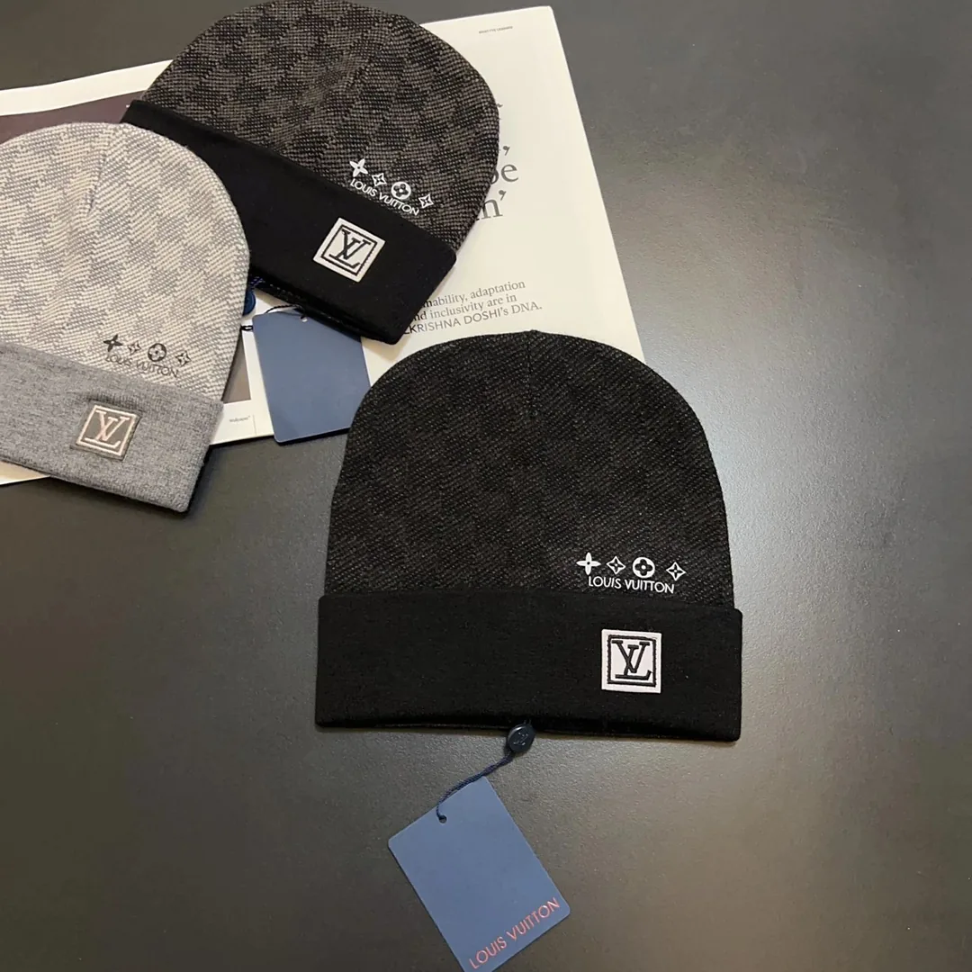 Knit Beanie — QC