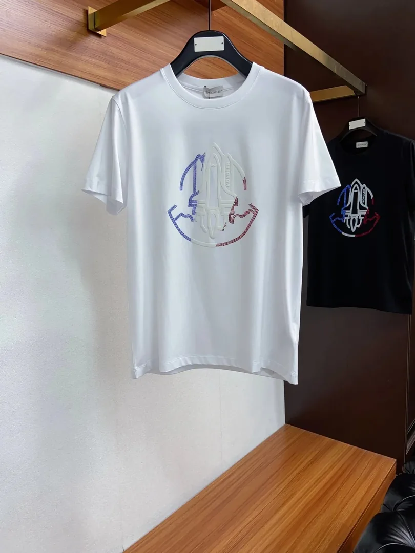 Burberry Short-Sleeve T-Shirt — photo 6