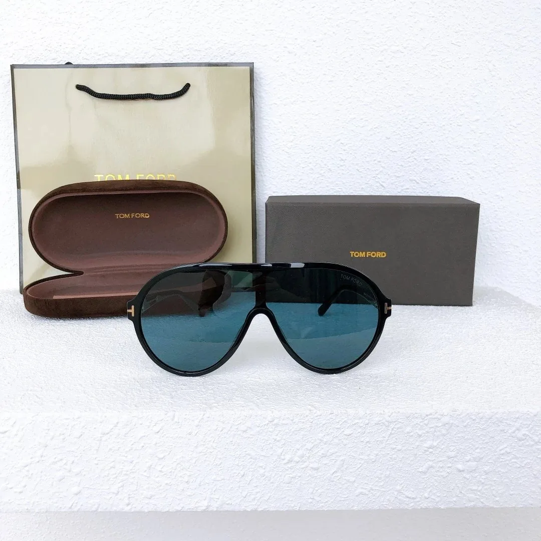 Tom Ford Sunglasses TF814 — photo 2