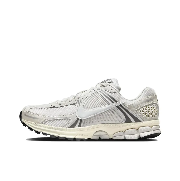 Nike Zoom Vomero 5 Lace-Up Runners — QC