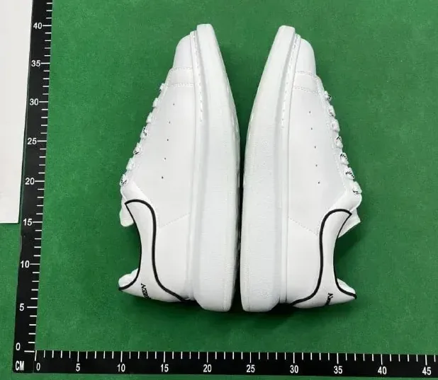 Alexander McQueen Oversized Sneaker White Black Platform Sneakers — Photo 14