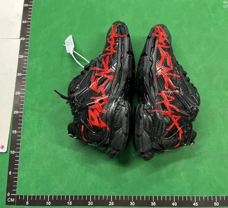 Balenciaga Runner White Low-Top Runners — Photo 13