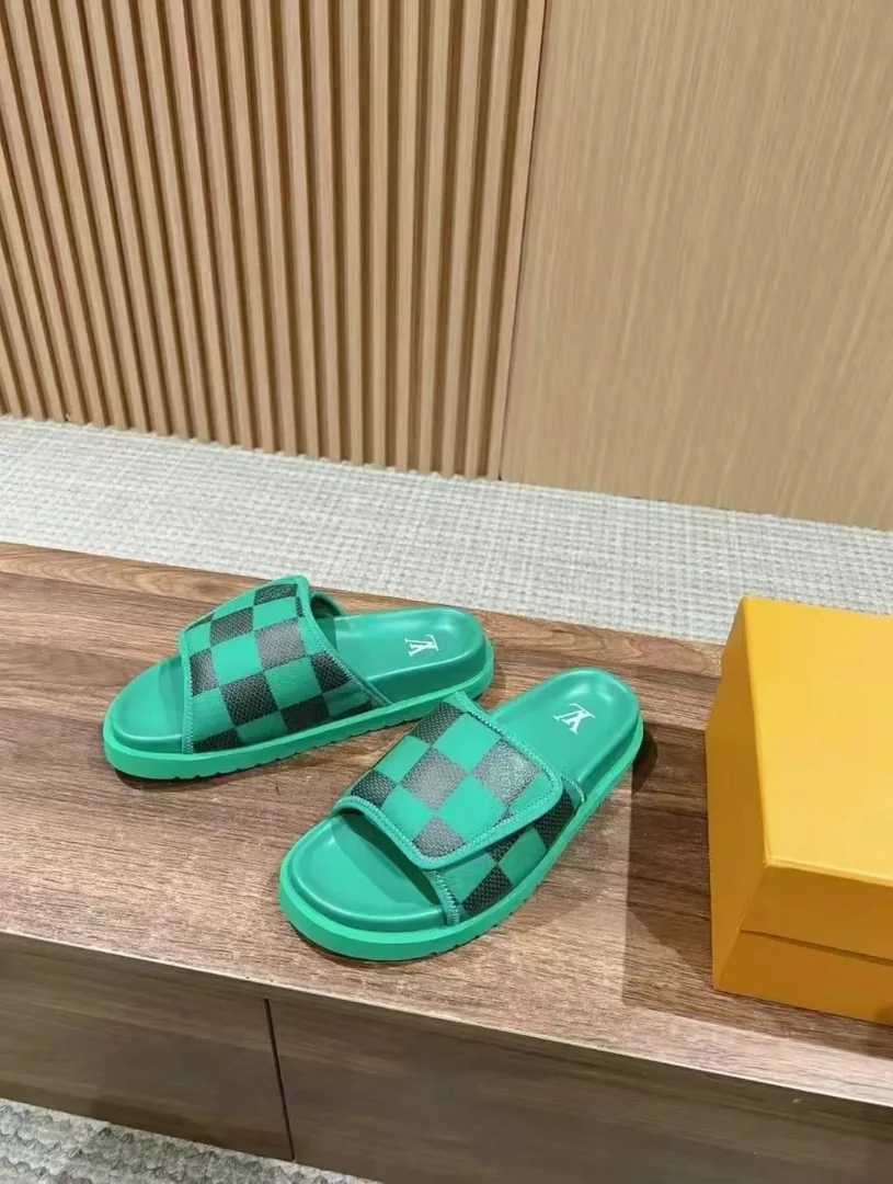 Waterfront Slides — QC