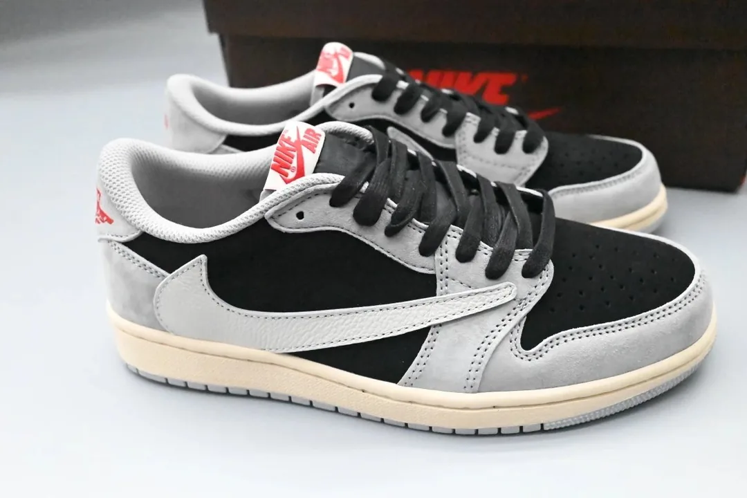 Air Jordan 1 Low Black Grey