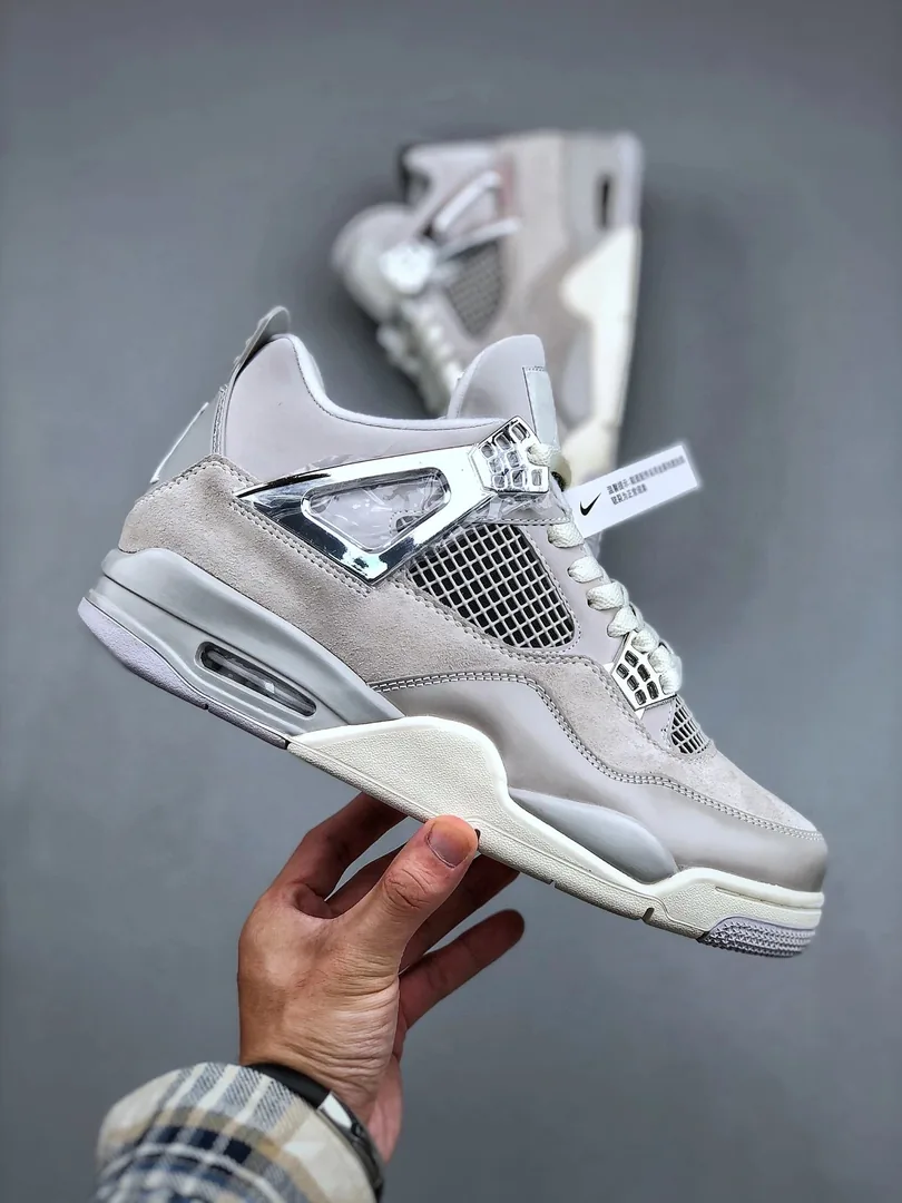 Air Jordan 4 Frozen Moments — photo 6