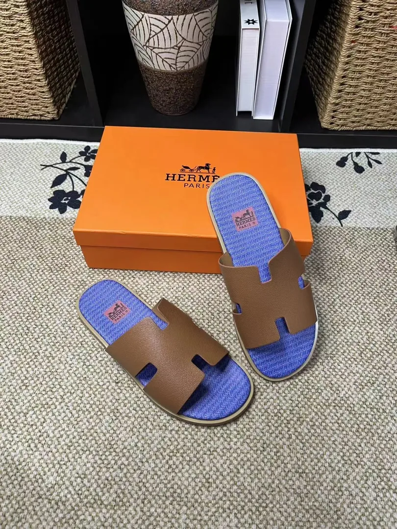 Hermes Classic Slides — Photo 6