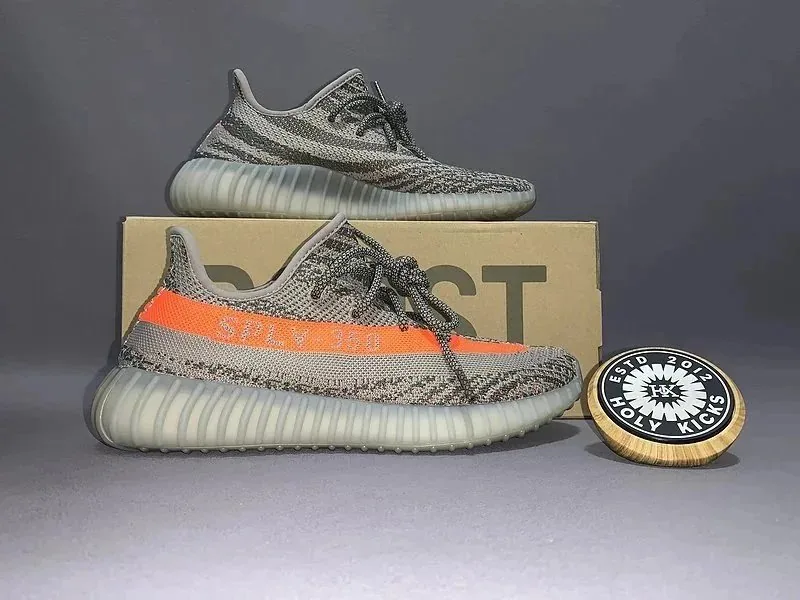 Adidas Yeezy 350 V2 Beige Lace-Up Sneakers — Photo 10