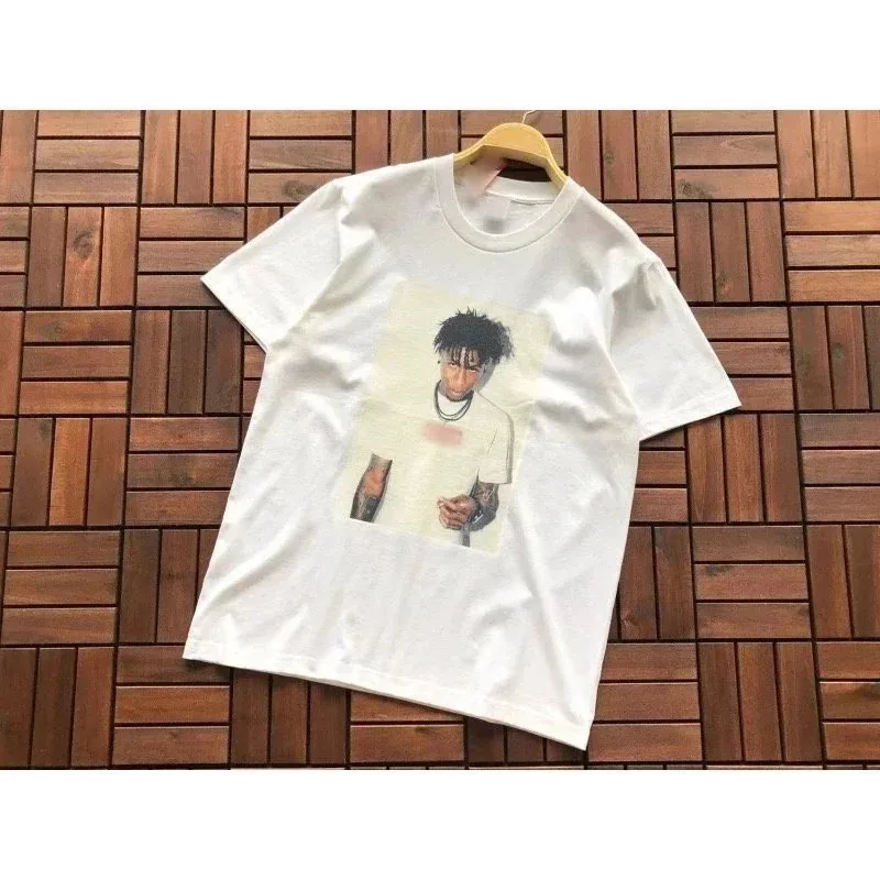Supreme T-Shirt — photo 4