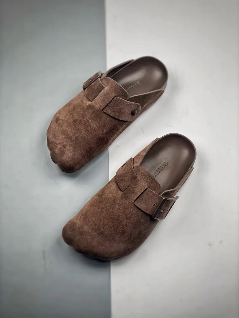 Balenciaga Brown Suede Collab Low-Tops — photo 12