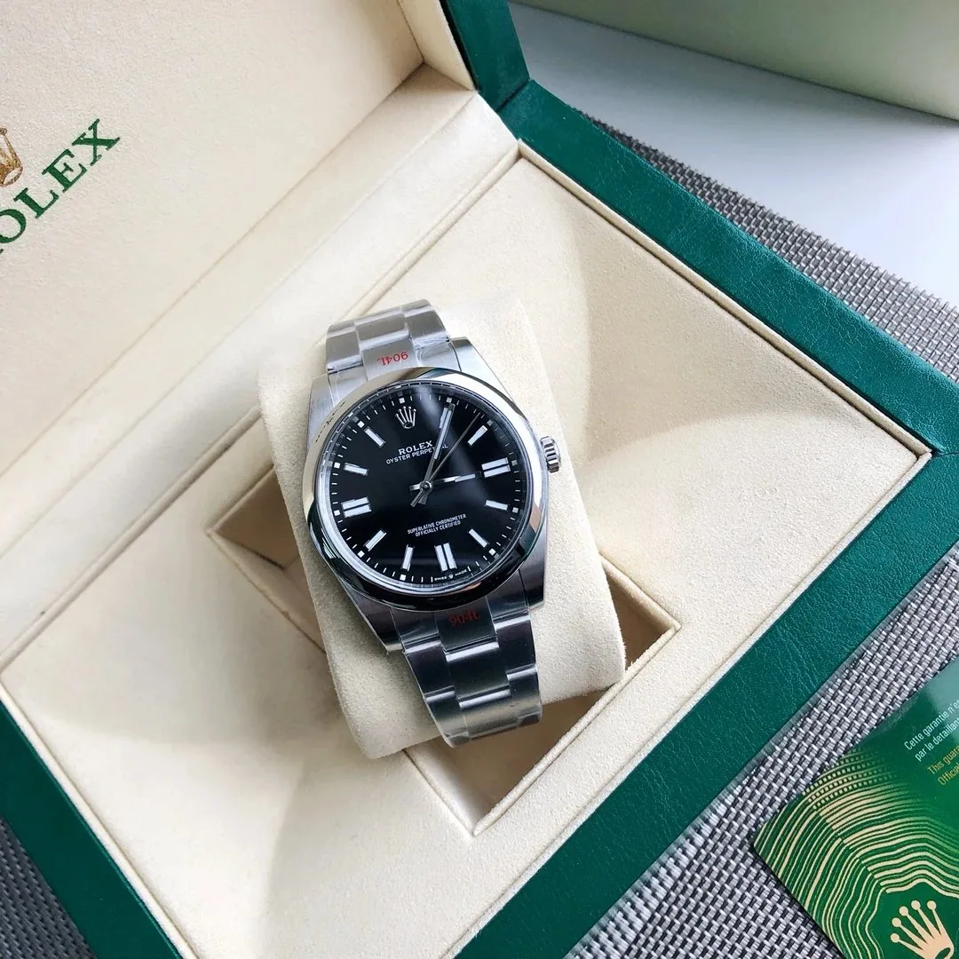 Rolex Oyster Perpetual Watch — photo 3