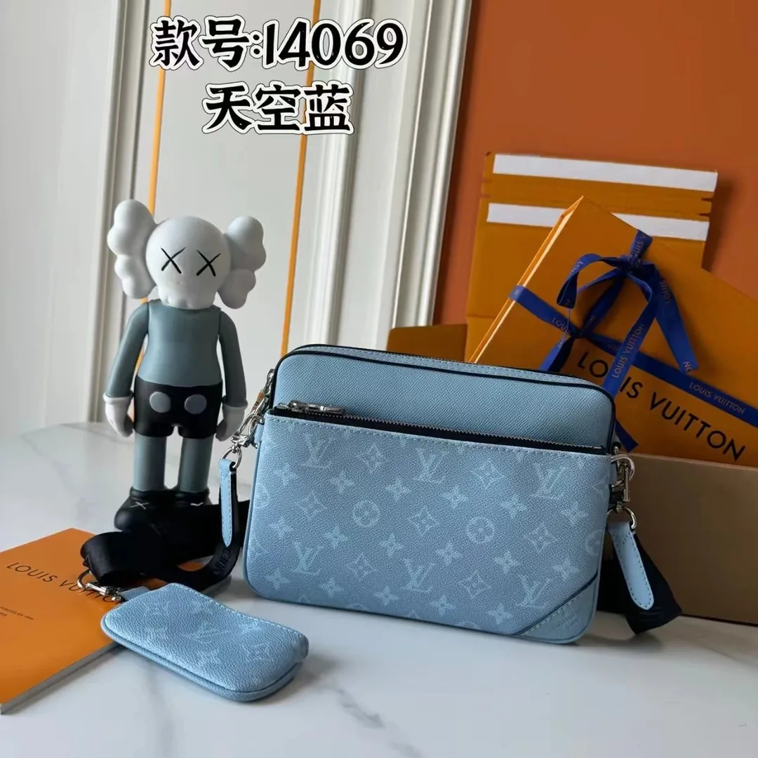Louis Vuitton Trio Messenger Bag — Photo 2